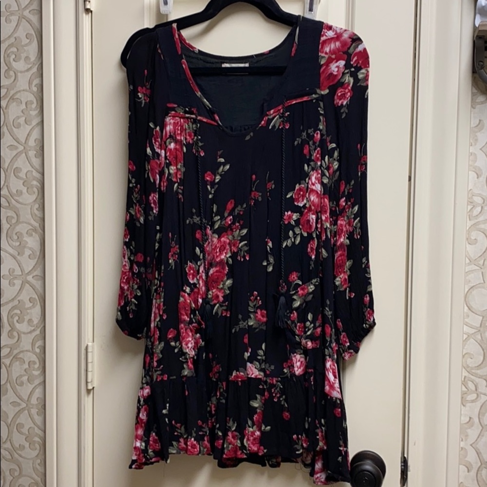 Altair’d State women’s size medium top